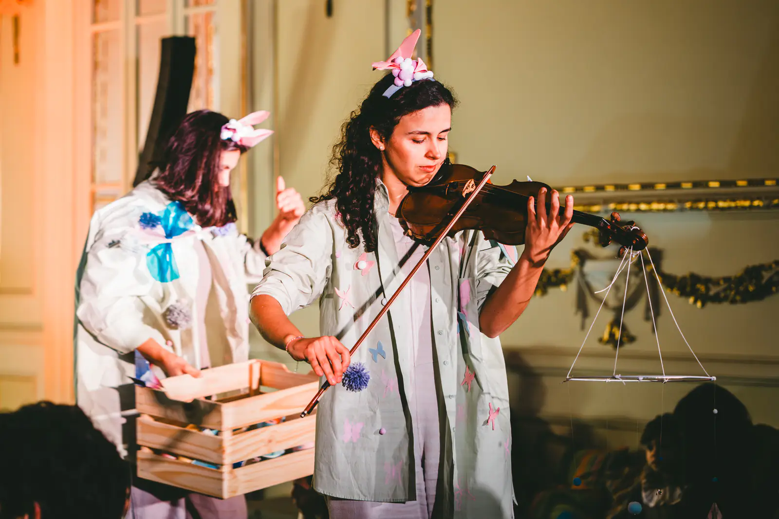 Fotografia de Lais Pereira- ORUKAMI de Gari Bambi